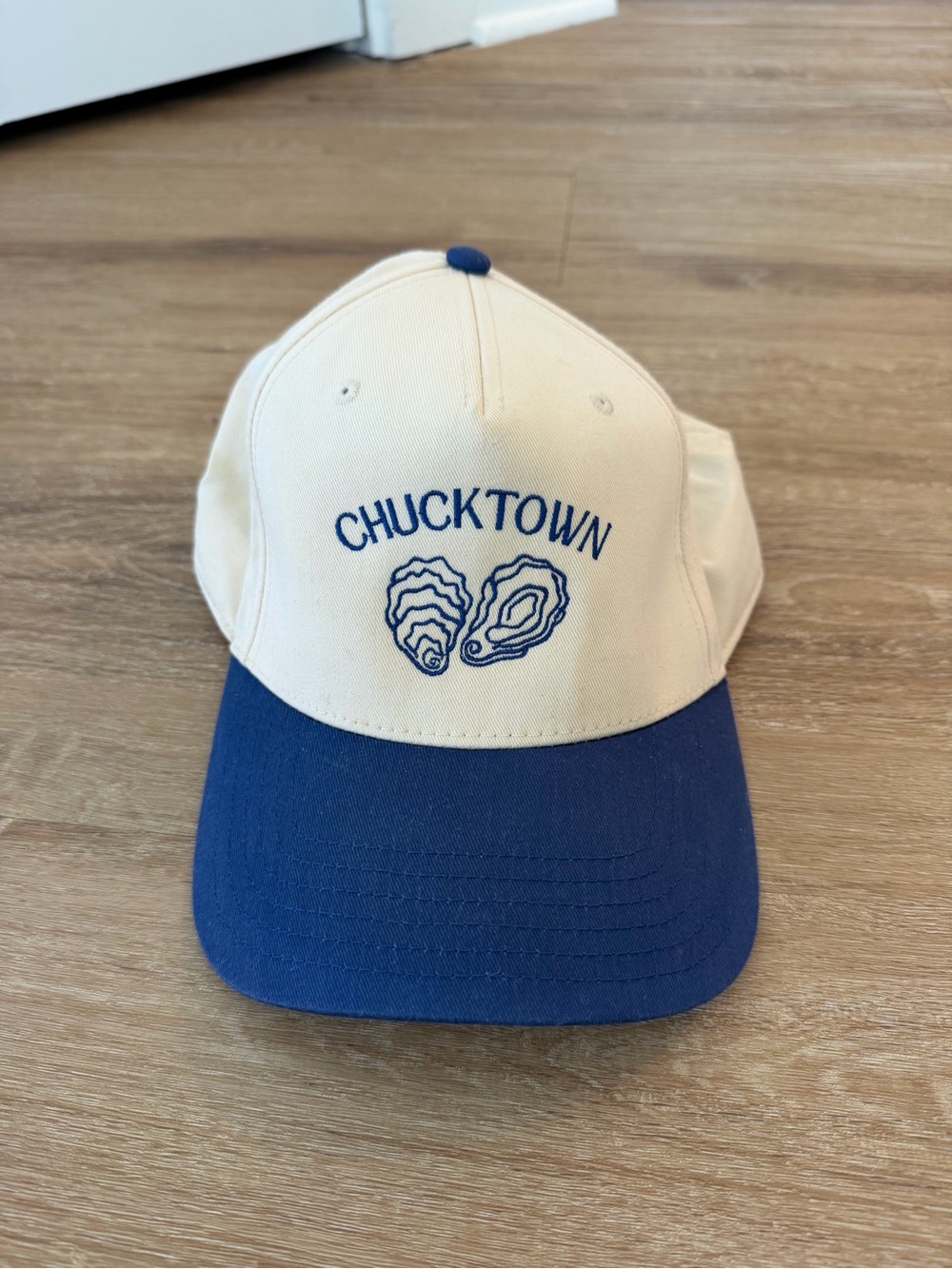 Chucktown Oyster Embroidered Two-Tone Cap - Cream & Blue